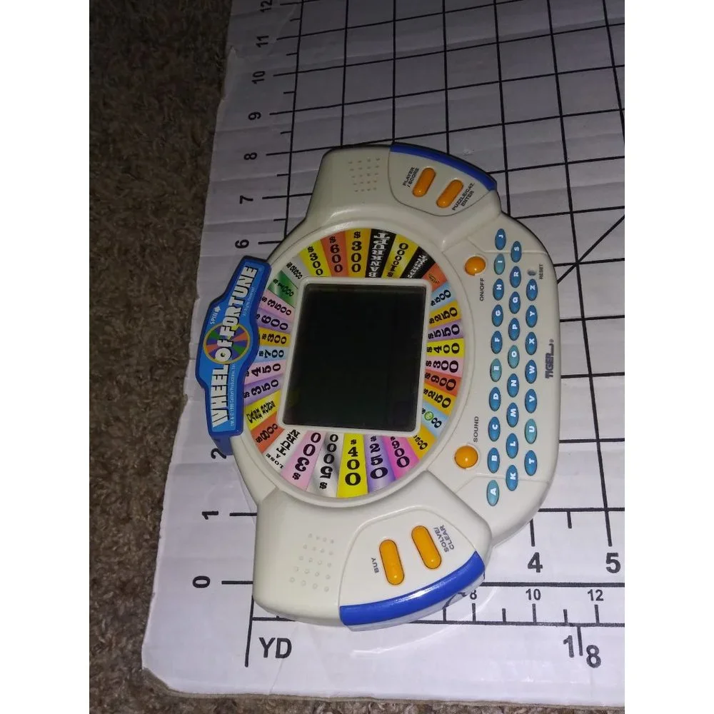 VTG Tiger Electronics Wheel of Fortune Handheld Game 1 Cartridge 1998 WORKS